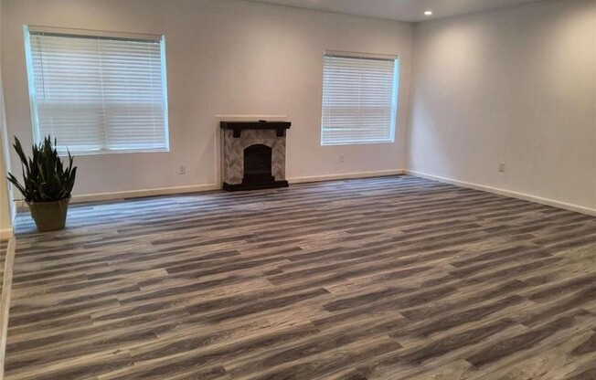 325 SUNDERLAND WAY