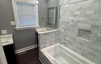 2 beds, 1 bath, $1,700