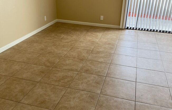 1 bed, 1 bath, 760 sqft, $1,270