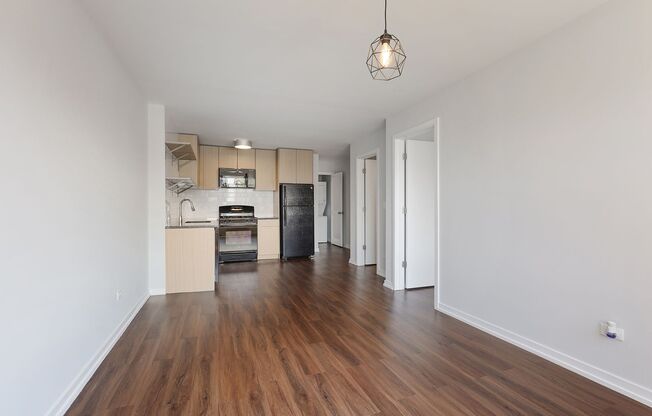 2 beds, 1 bath, 638 sqft, $2,495, Unit 508