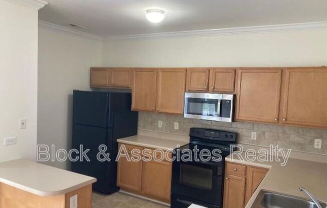 8346 GLENWOOD SPG CT