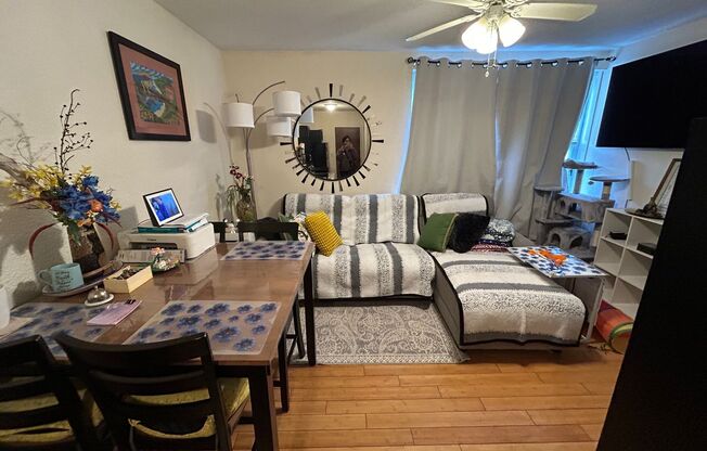 2 beds, 1 bath, $1,025, Unit 103