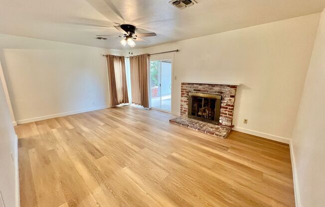 $1,895 New floors 4 Bedroom Home, Old Town Clovis, - San Jose, Clovis, CA