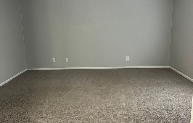 3 beds, 2 baths, 1,368 sqft, $1,249