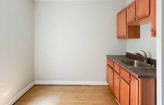 Studio, 1 bath, 355 sqft, $1,550, Unit 4606-1A