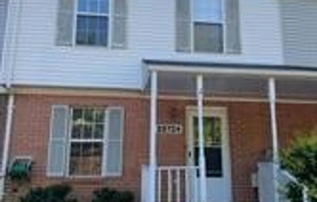 WELL MAINTAINED 3 LEVEL TOWNHOME IN DAMASCUS