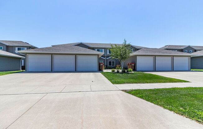 Boulder Pointe Townhomes