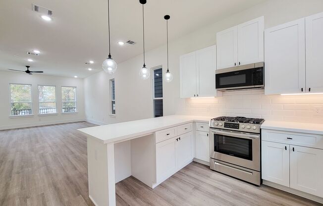 Oaks at Lehman. free-standing home with backyards and private and shared driveways. Beautiful 3 bedroom 3.5 bath with 2 car garage with all the updates and extras. Oaks at Lehman is one of Prosperity Homes' premier communities situated in the popular Gard