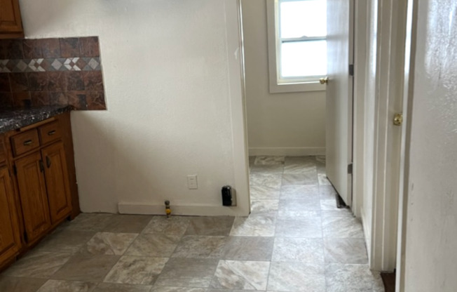 Nice 3-Bedroom Single Family Home Available August 1st!