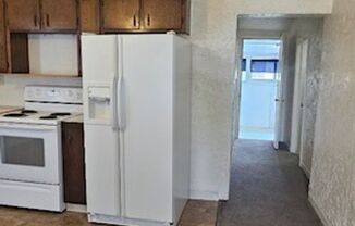 1 bed, 1 bath, 400 sqft, $795, Unit 1