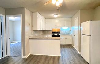 2 beds, 1 bath, 700 sqft, $1,400, Unit 5