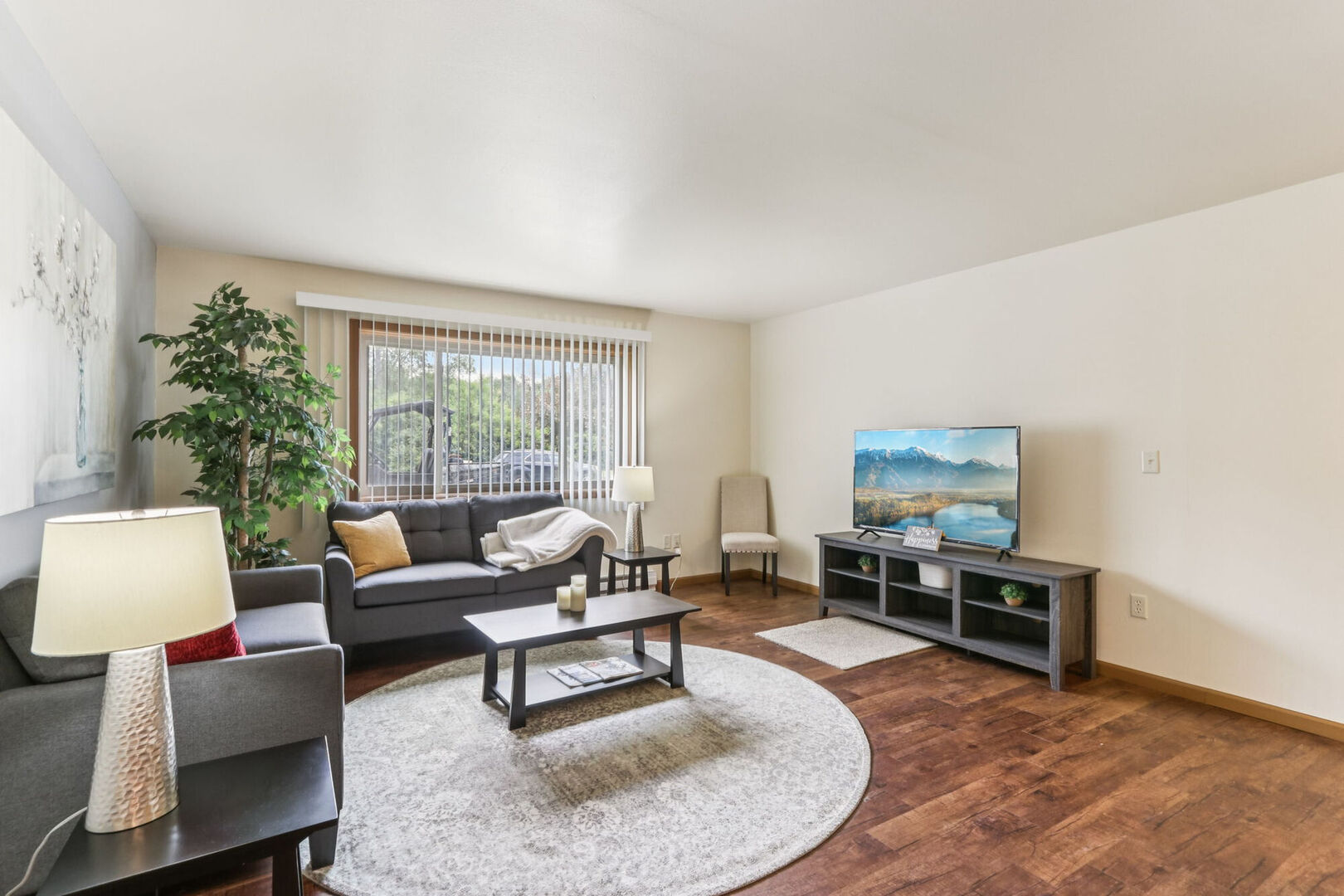 Woodfield Heights Apartments