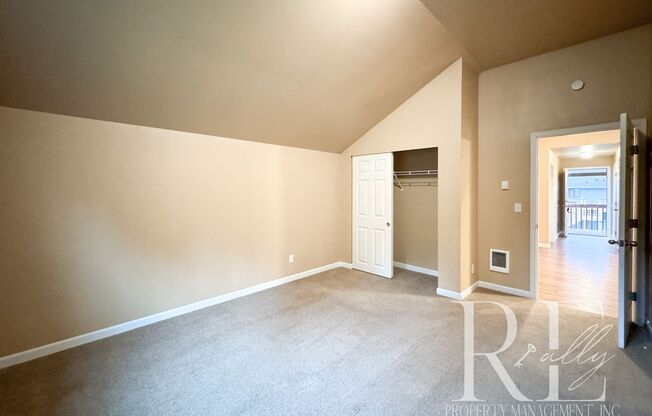 2 beds, 1 bath, $1,700, Unit Unit A