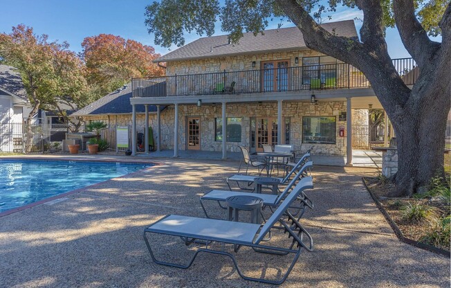 Experience the perfect blend of comfort and style at Distinction Apartment Homes. Enjoy our beautiful outdoor pool area and spacious living designs tailored for your lifestyle. Schedule a tour today and find your new home!