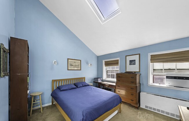 77 HORATIO ST