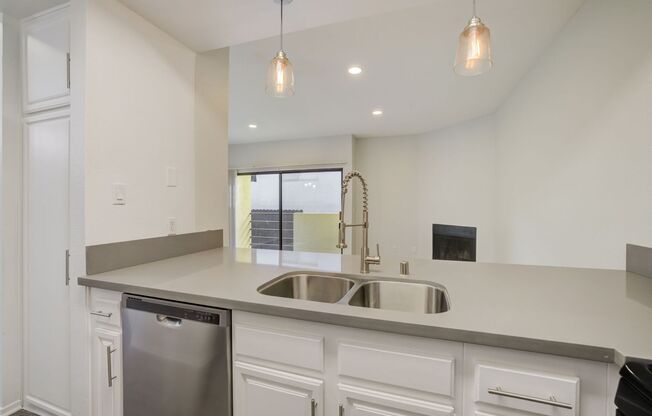 2 beds, 2 baths, 1,000 sqft, $2,698, Unit 150