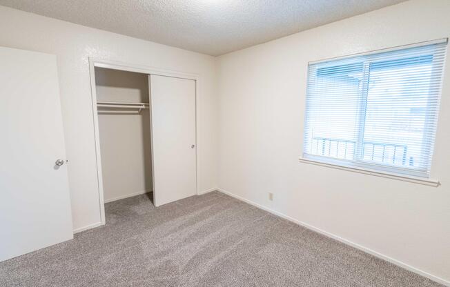 2 beds, 2 baths, 945 sqft, $1,595