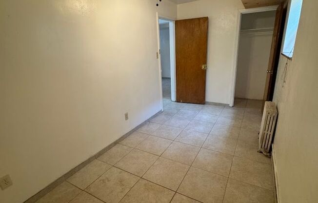3 beds, 2 baths, $2,325, Unit 114B