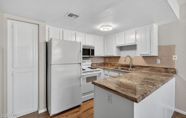23rd Ave, 21622