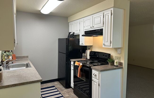 2 beds, 1 bath, 900 sqft, $1,429, Unit 85H