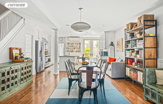 52 MIDWOOD ST