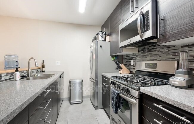 1605 HOTEL CIR S