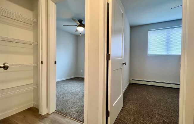 2 beds, 1 bath, $1,150, Unit #17