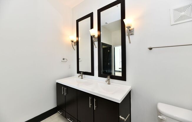 2 beds, 2 baths, 1,320 sqft, $1,699, Unit 881-201