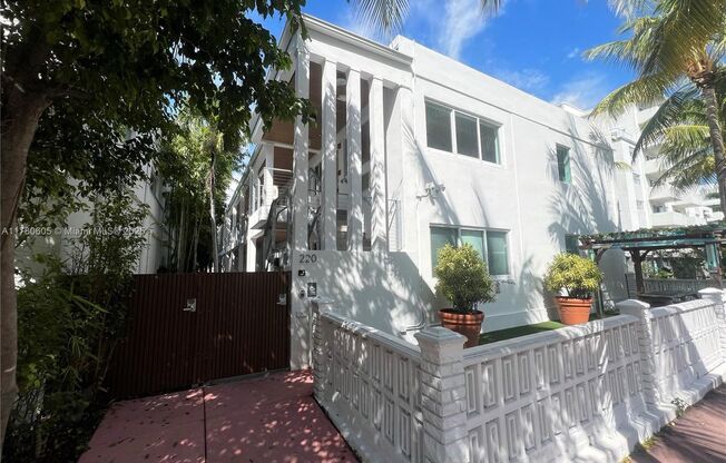 STUDIO | MIAMI BEACH
