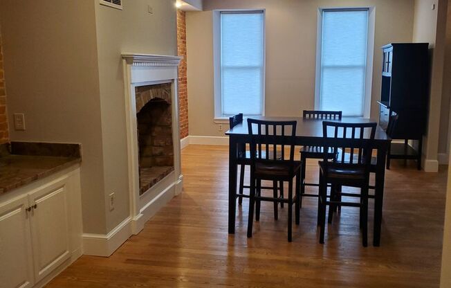 Beautifully renovated 2BR.2.5BA extra wide townhome