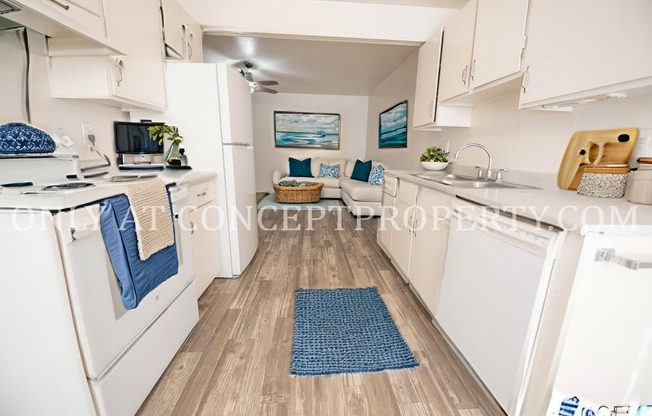 2 beds, 1 bath, 810 sqft, $1,399, Unit 36