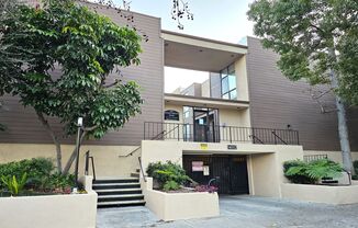 Luxurious 3 Bdr, 2.5 Bath Townhome in the Heart of Prime Sherman Oaks, South of Blvd