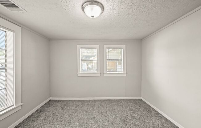3 beds, 1 bath, $1,295