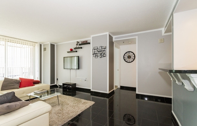 2 beds, 2 baths, 1,100 sqft, $4,000, Unit 921