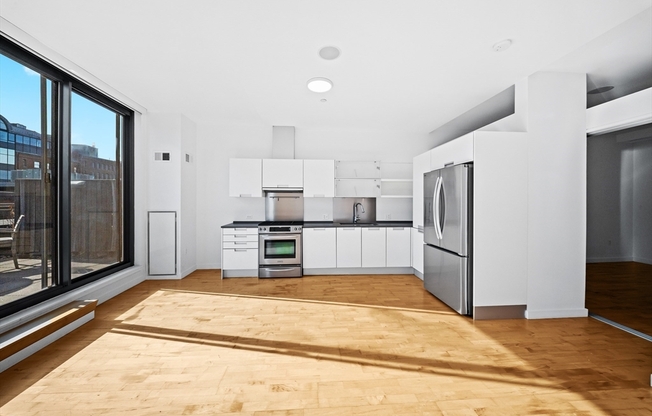 1 bed, 1.5 baths, 807 sqft, $5,000, Unit 609