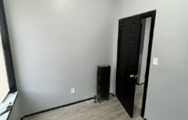 1215 S Homan