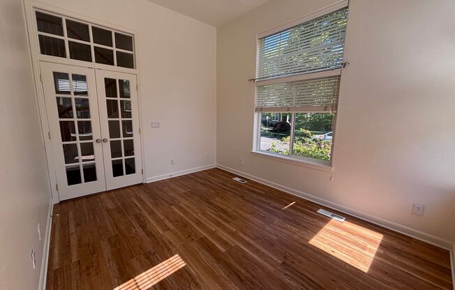 Gorgeous 4 bedroom, 3 bathroom home in  Jones Farm!