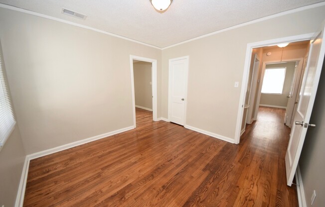 3 beds, 1 bath, $1,485