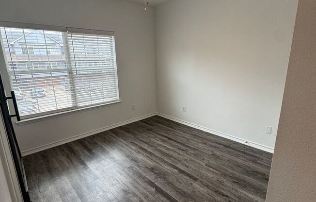 Studio, 1 bath, 573 sqft, $989, Unit 7H-223