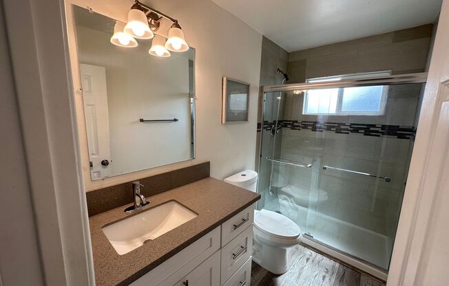 1 bed, 1 bath, 595 sqft, $2,225, Unit 12