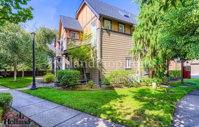 Modern 3-Bedroom Home in Hillsboro with Desirable Amenities
