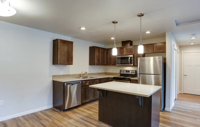 1 bed, 1 bath, 782 sqft, $1,650, Unit B-111