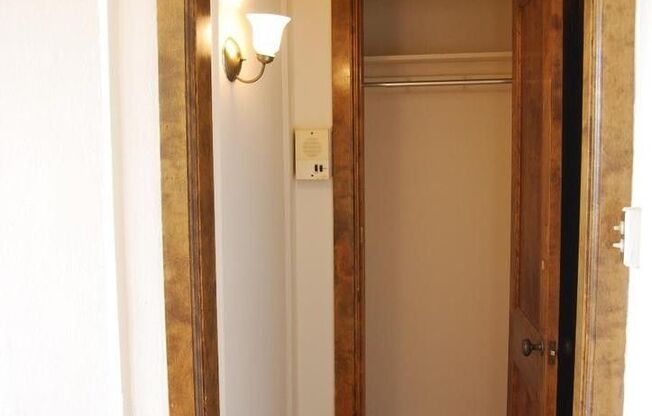 Studio, 1 bath, 450 sqft, $1,525, Unit 530-302