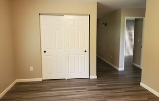 2 beds, 1 bath, 670 sqft, $1,150, Unit C4