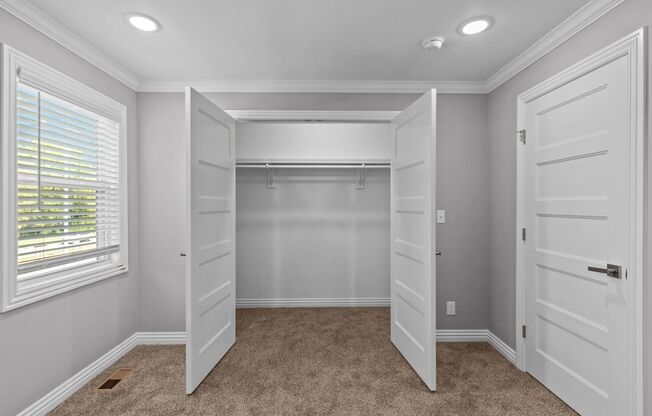 3 beds, 1.5 baths, 1,530 sqft, $1,495, Unit O1