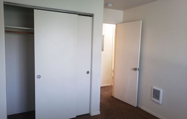 3 beds, 2 baths, $1,695, Unit 120 SE 143rd #5