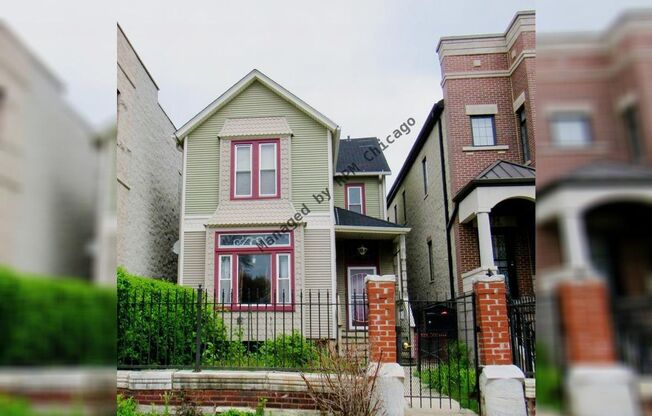 530 E 45th Street, Chicago, IL 60653
