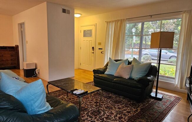 Charming 3 Bedroom Home in Southgate Neighborhood, Palo Alto