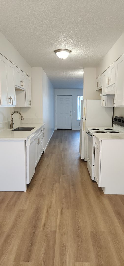 1 Bedroom Apartment  Modernized with stylish upgrades