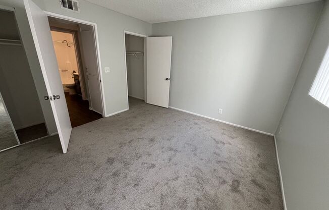 2 beds, 2 baths, 900 sqft, $2,148, Unit 227